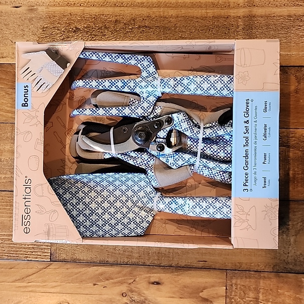 Essentials 3-Piece Garden Tool Set & Gloves (#2)